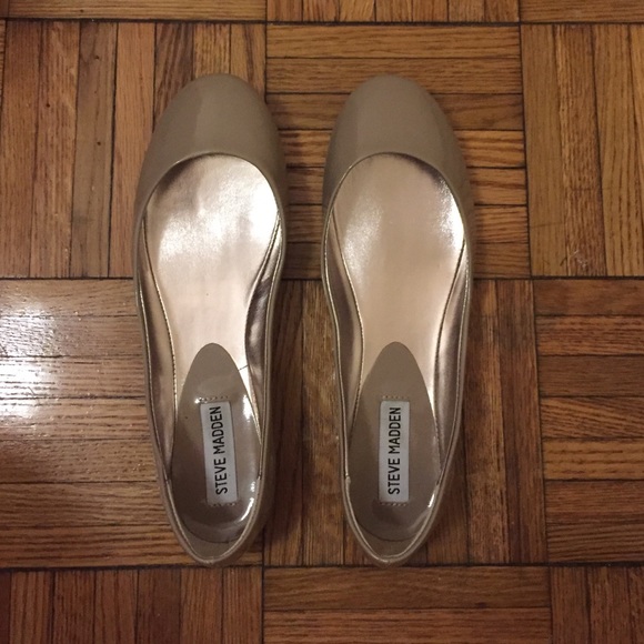 Steve Madden P-Heaven Flats in Taupe