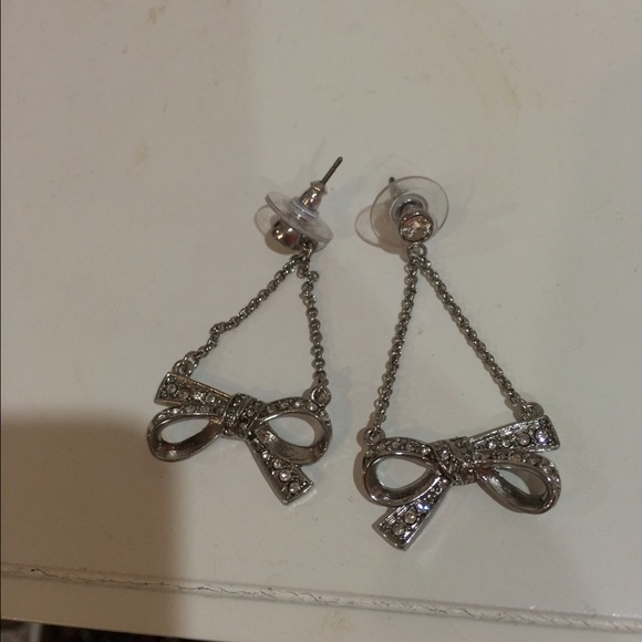 Bow tie earrings