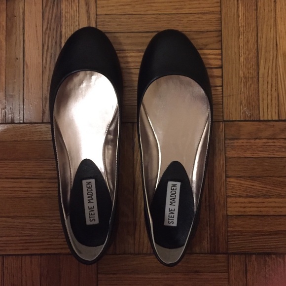 Steve Madden P-Heaven Flats in Black