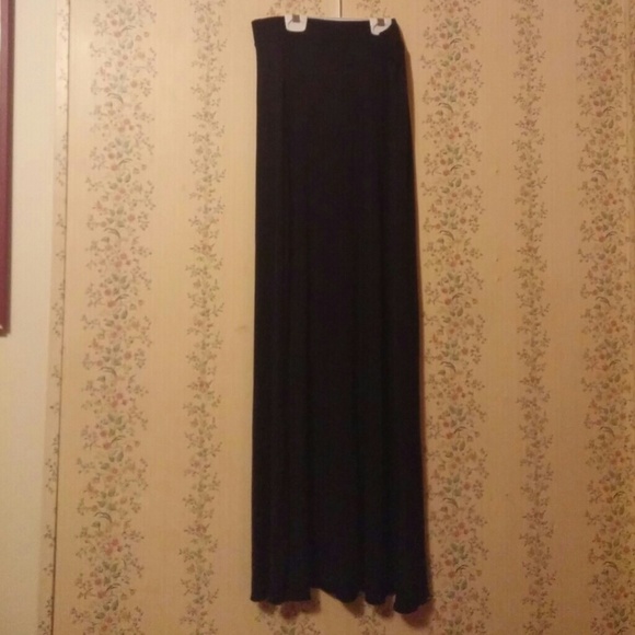 NWOT-Old Navy, Navy Blue Maxi Skirt!