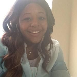 Meet your Posher, Victoria