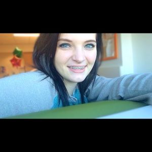 Meet your posher ❣