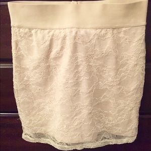 WORN ONCE H & M Cream Lace Skirt