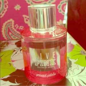 Pink VS pressed pedals perfume