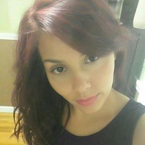 Meet your Posher, Dayna