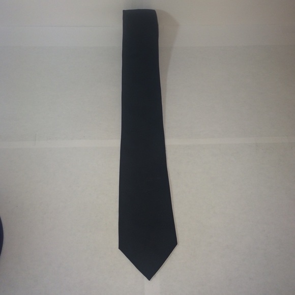 Silky Black Tie