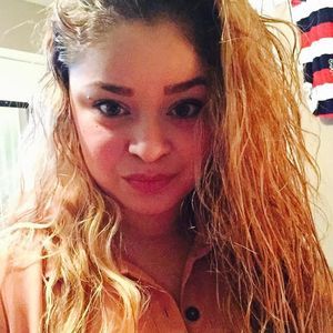 Meet your Posher, Valeria