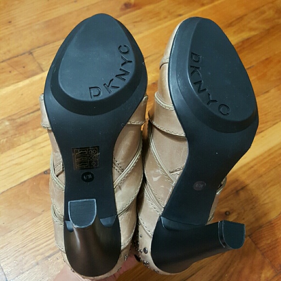 shoes - Picture 4 of 4