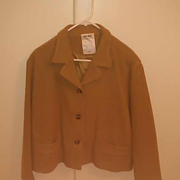 Winter short jacket - Picture 1 of 2