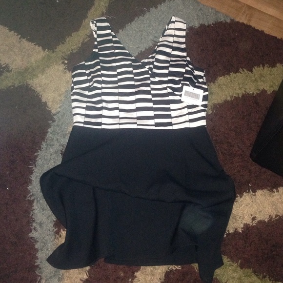NWT Just Fab Dress