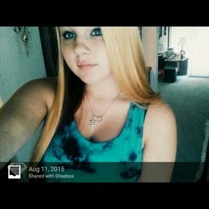 Meet your Posher, Hannah