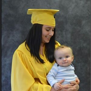 Meet your Posher, Danielle