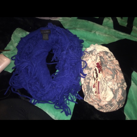 Infinity scarf lot