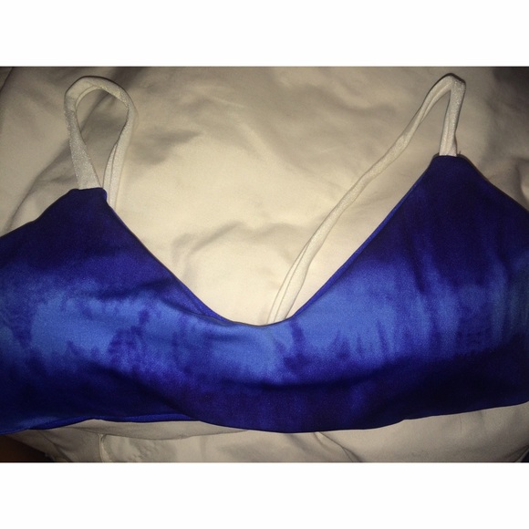 Reversible Bathing Suit top - Picture 2 of 3