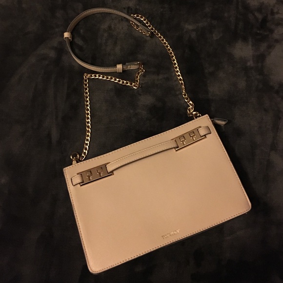 Topshop Handbags - 🎉HP!🎉 ⚡SALE⚡️ Topshop  purse/clutch