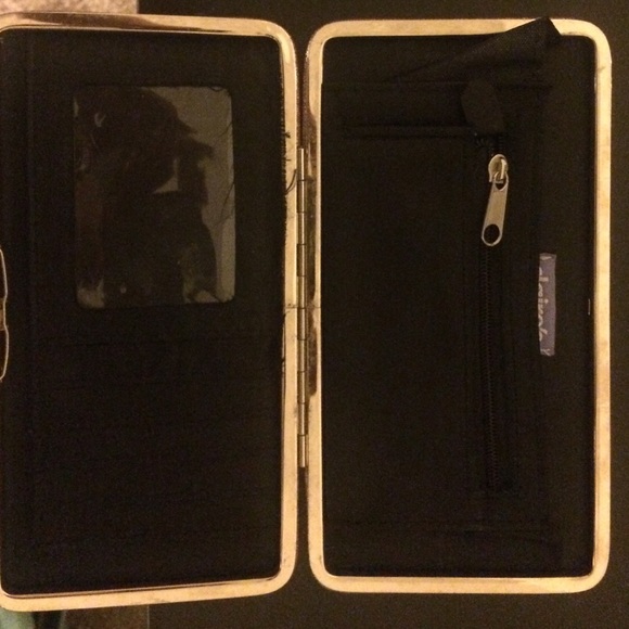 Wallet - Picture 3 of 3