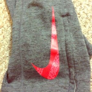 Nike therma-fit joggers!