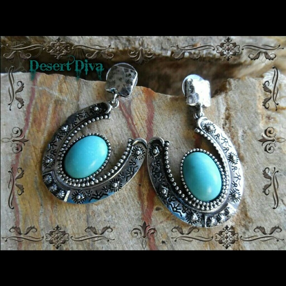 Jewelry - Horseshoe Turquoise Earrings
