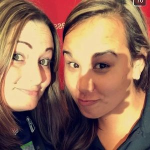 Meet your Posher, Cassandra