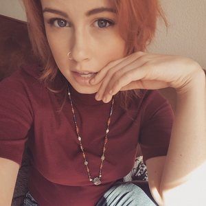 Meet your Posher, Holly anne