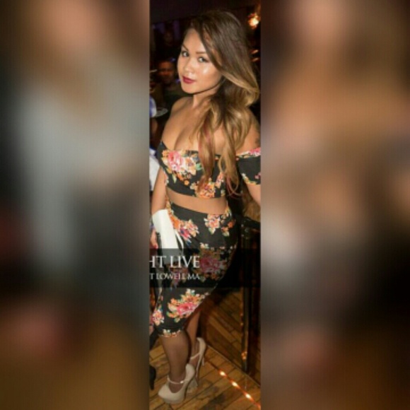 🚫SOLD🚫 2 Piece Floral Dress - Picture 2 of 4