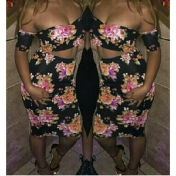 Dresses & Skirts - 🚫SOLD🚫 2 Piece Floral Dress