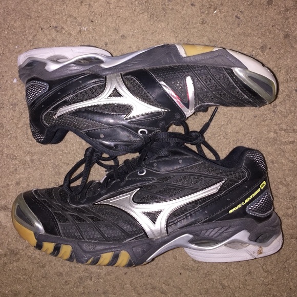 Mizuno Wave Lightning RX