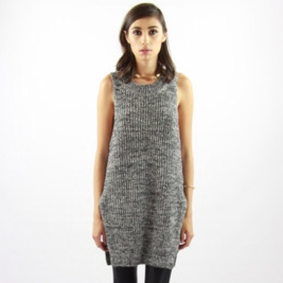 Knitted Sweater vest