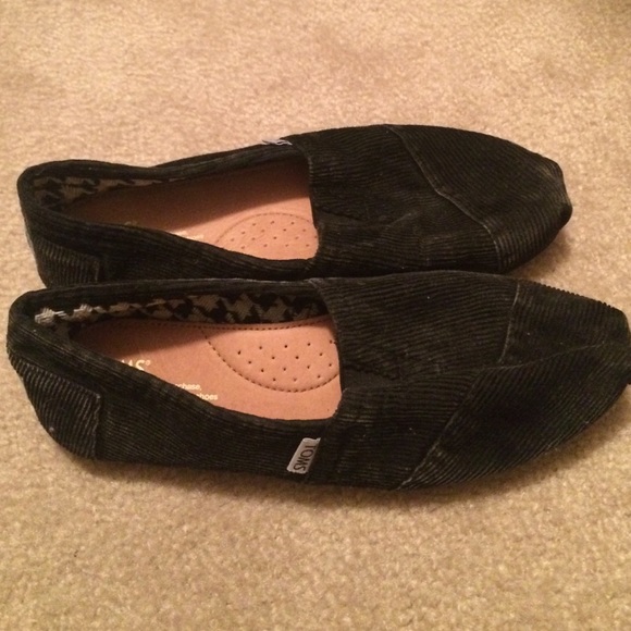Toms