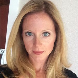 Meet your Posher, Joni