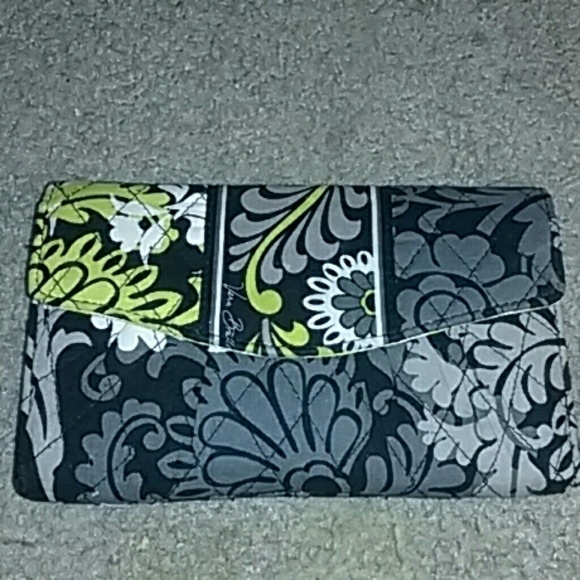 Euc Vera bradley strap wallet in baroque