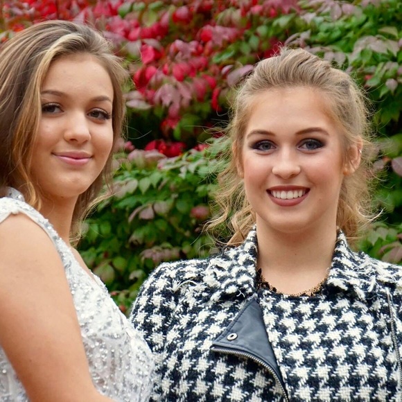 Meet your Posher, Isabelle - Picture 1 of 1
