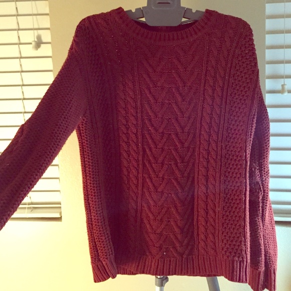 🍁Urban Outfitters🍁 Vintage Sweater (Crimson)