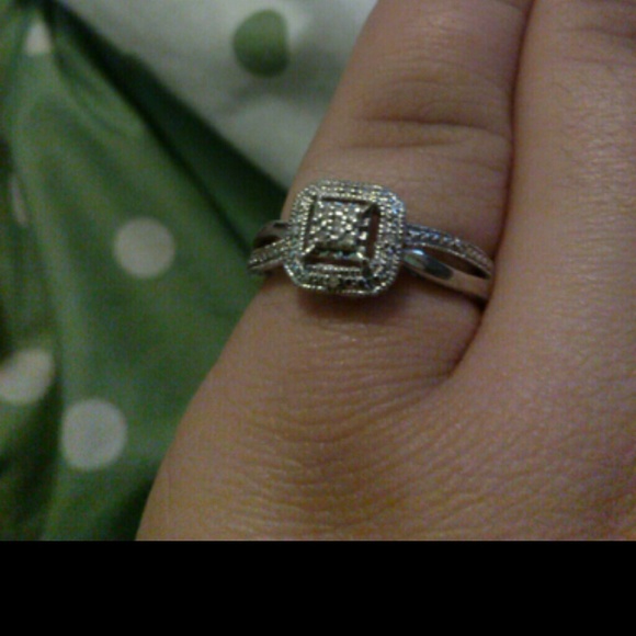 Diamond ring