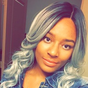 Meet your Posher, Deandria