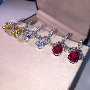 Celebrity  white gold 5 karat stone earrings