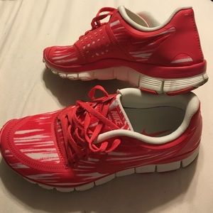 Red Nike free 5.0