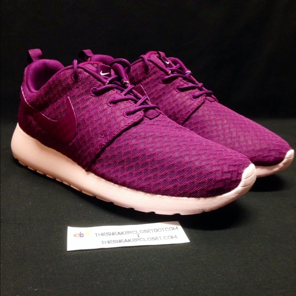 nike roshe one purple