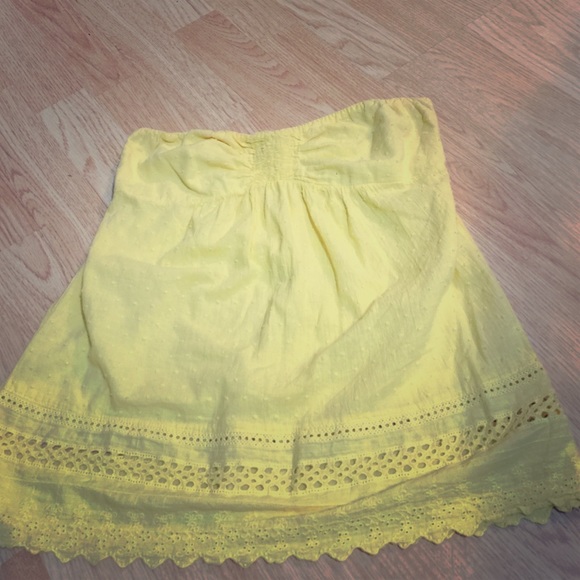 🆕Listing- Sam & Max Brand, Strapless Yellow Top S