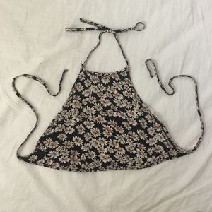 Brandy Melville daisy string cropped halter top🌼