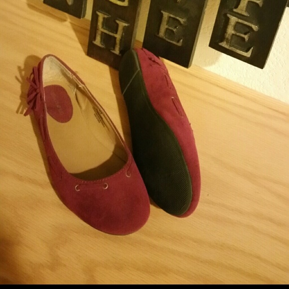 Flats - Picture 1 of 1