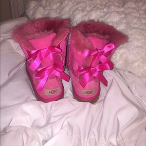 Cute pink Bailey Bow Uggs!