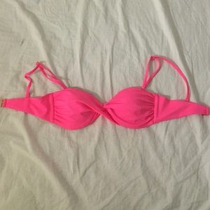 H&M hot pink bikini top👙