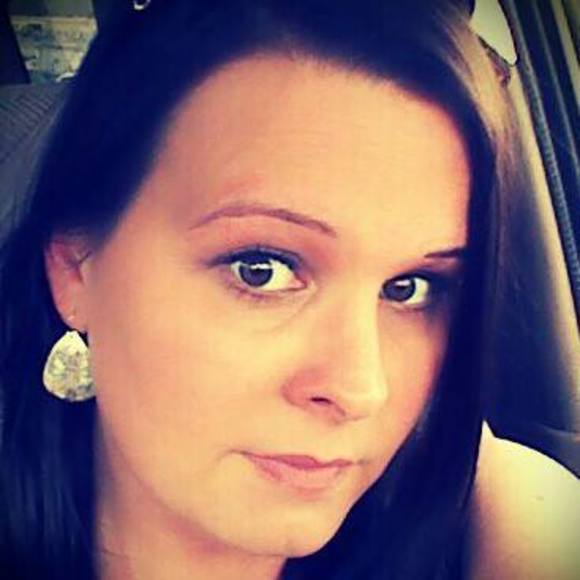 Meet your Posher, Jessica - Picture 1 of 1