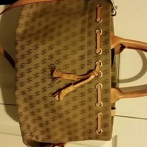 Dooney & Bourke bag
