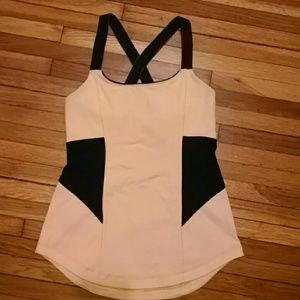 Lululemon criss cross back tank