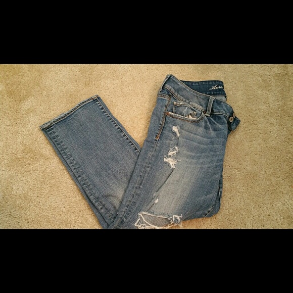 American Eagle destroyed crop jeans