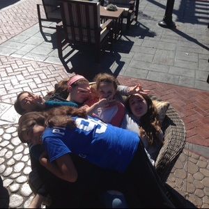 Meet your Posher, Julia