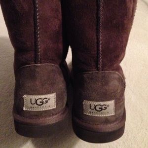 UGG boots. Classic Short style. Brown. Size W6.