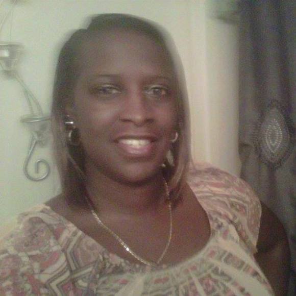 Meet your Posher, Yvette